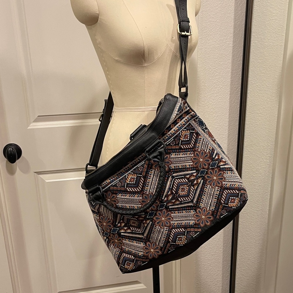 Johnny Was Black and Brown Embroidered weekend Bag - Picture 9 of 11